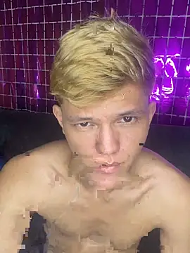 izan 20 online show from 02-14-25, 04:09