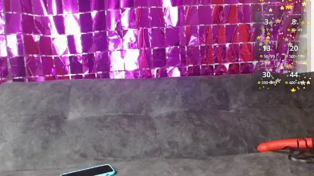 izan 20 online show from 03-07-25, 09:48