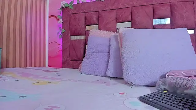 scarlett  evans  online show from 09-22-25, 06:21