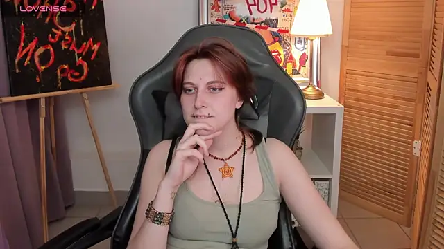 Snapshot of Jiffyyo chatting on 02-04-25, 12:33 Jiffyyo online show from 02-04-25, 12:33