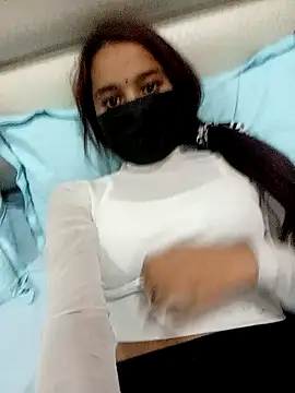 Snapshot of College_Girl-M chatting on 01-22-25, 11:01 College Girl-M online show from 01-22-25, 11:01