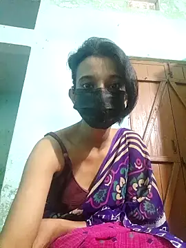 Snapshot of Bong-lady chatting on 02-24-25, 09:53 Bong-lady online show from 02-24-25, 09:53