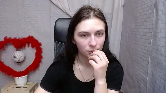 Snapshot of AmandaJi_ chatting on 02-13-25, 10:23 AmandaJi  online show from 02-13-25, 10:23