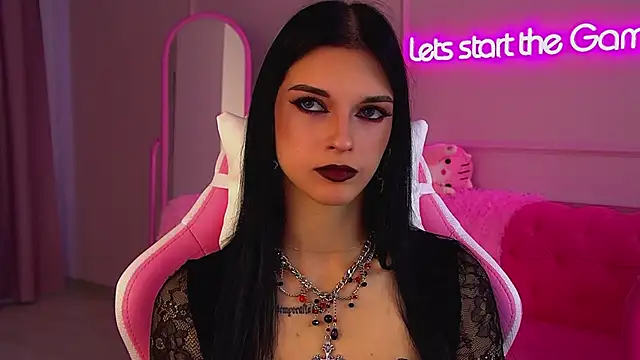 Snapshot of BeverlyMost chatting on 09-11-25, 06:35 BeverlyMost online show from 09-11-25, 06:35