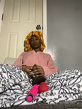 Meerawantsyou online show from 02-17-25, 08:19