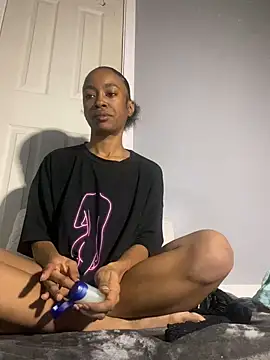 Meerawantsyou online show from 02-20-25, 02:40