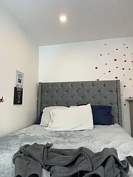 Snapshot of KarlaWild chatting on 04-10-26, 05:17 KarlaWild online show from 04-10-26, 05:17