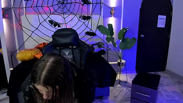 alaia greyy online show from 11-04-25, 12:37