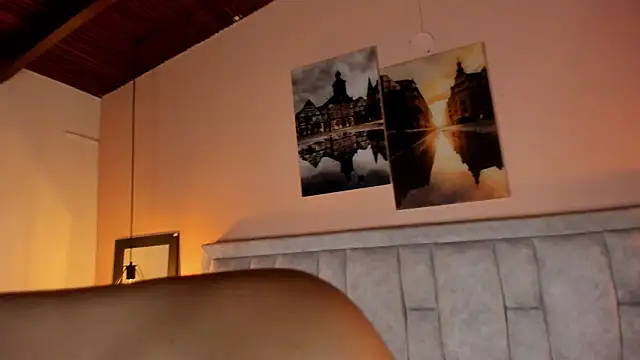 Snapshot of Melody_thonson chatting on 01-22-25, 06:20 Melody thonson online show from 01-22-25, 06:20