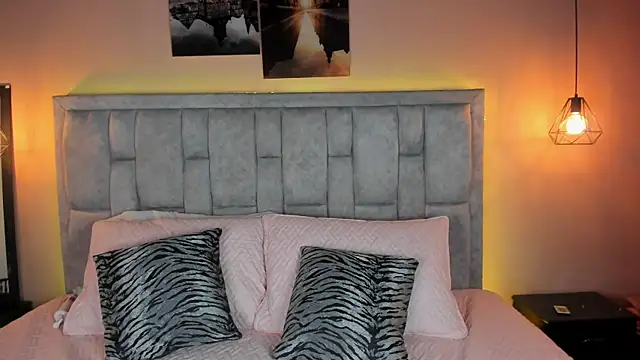 Snapshot of Melody_thonson chatting on 01-28-25, 06:49 Melody thonson online show from 01-28-25, 06:49