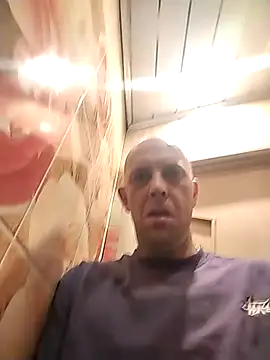 Snapshot of MaxDevilWhite chatting on 11-09-25, 10:30 MaxDevilWhite online show from 11-09-25, 10:30