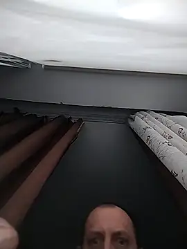 MaxDevilWhite online show from 12-18-25, 09:37