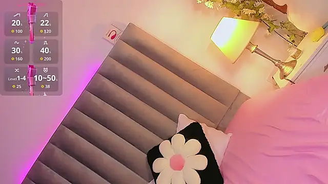 CamiiGarcia online show from 10-06-25, 11:35