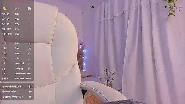 soy aly moon online show from 01-27-25, 05:14