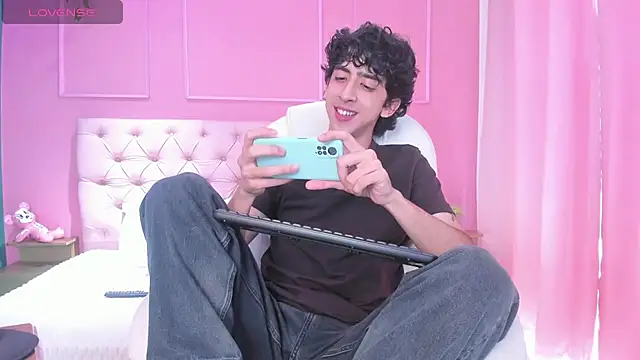 Alezzandro  online show from 01-23-25, 02:28