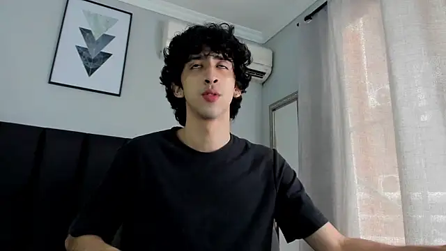 Alezzandro  online show from 03-04-25, 02:21