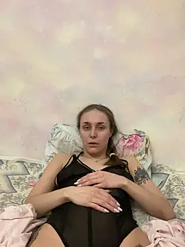 Snapshot of White_Lu chatting on 02-24-25, 09:20 White Lu online show from 02-24-25, 09:20