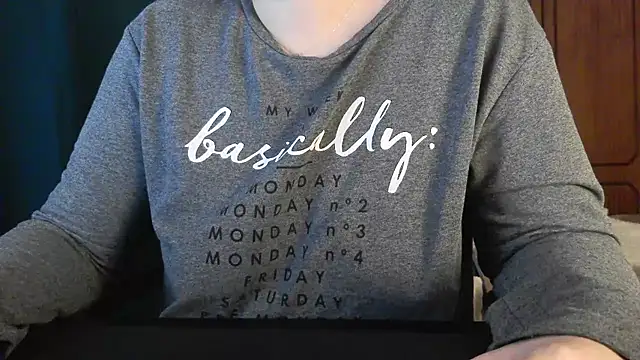 bunnyfox420 online show from 12-19-25, 06:04