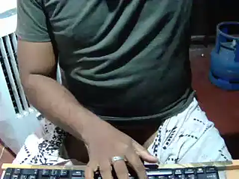 Snapshot of lolboy1234Z chatting on 11-08-25, 05:56 lolboy1234Z online show from 11-08-25, 05:56