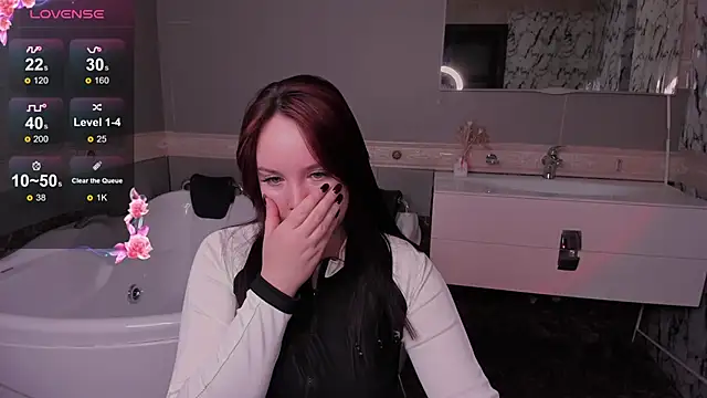 maya suun online show from 11-30-25, 02:04