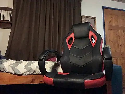 Nooneisthis online show from 04-15-26, 06:20