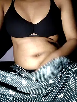 Red-Rose25 online show from 02-21-25, 02:06