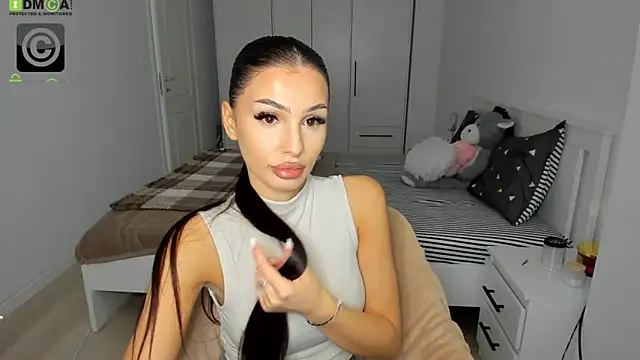 HelenShawn online show from 11-12-25, 09:36