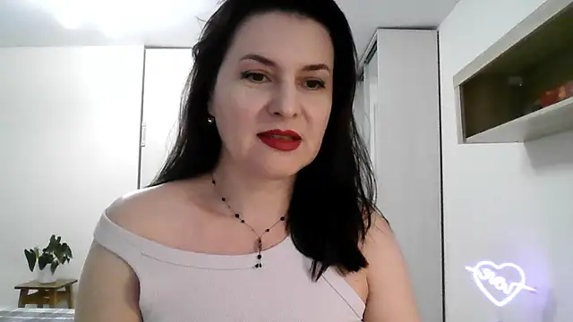 Victoria Glam online show from 03-15-25, 05:48
