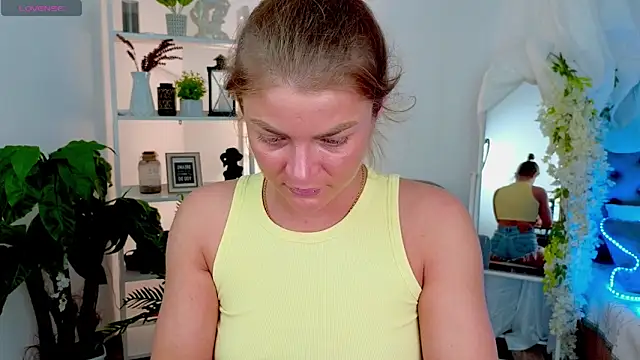 Donna Sun online show from 03-07-26, 05:26