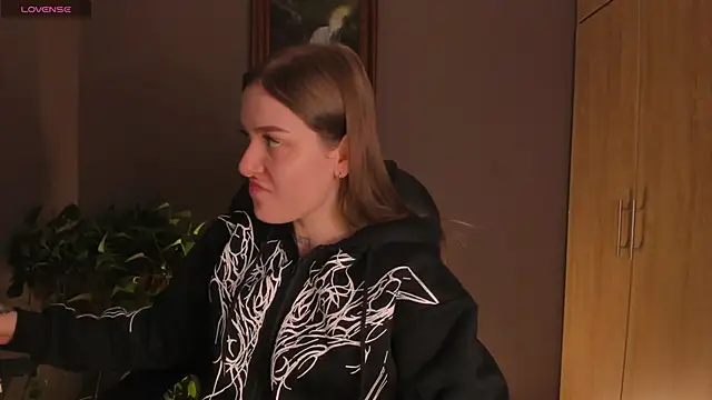 eilynxx online show from 02-22-25, 03:45