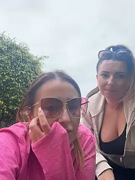 MolliexLexi1 online show from 01-25-25, 02:36