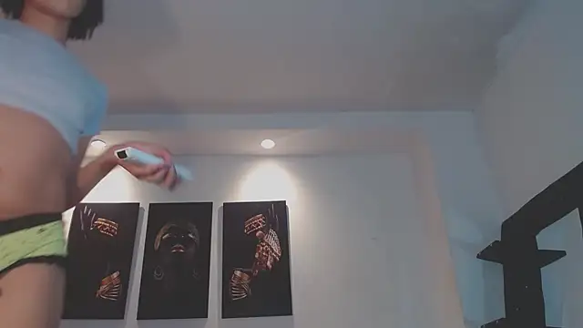 Snapshot of kaiataylor chatting on 09-12-25, 05:51 kaiataylor online show from 09-12-25, 05:51