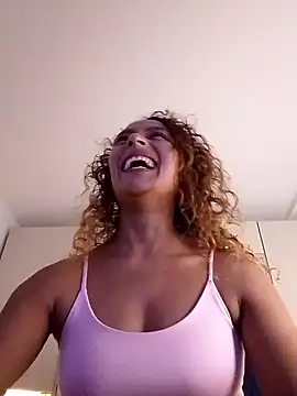 Snapshot of Zoedaniels chatting on 03-10-25, 11:27 Zoedaniels online show from 03-10-25, 11:27