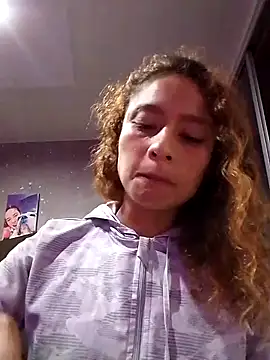 Snapshot of Zoedaniels chatting on 03-12-25, 04:08 Zoedaniels online show from 03-12-25, 04:08