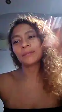 Snapshot of Zoedaniels chatting on 03-14-25, 04:21 Zoedaniels online show from 03-14-25, 04:21