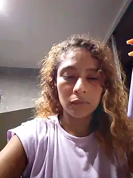 Snapshot of Zoedaniels chatting on 03-22-25, 04:35 Zoedaniels online show from 03-22-25, 04:35