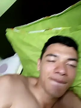 Snapshot of andresiito203 chatting on 02-13-25, 05:48 andresiito203 online show from 02-13-25, 05:48