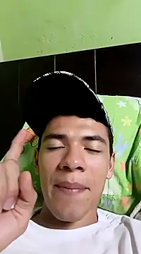 Snapshot of andresiito203 chatting on 02-20-25, 05:23 andresiito203 online show from 02-20-25, 05:23