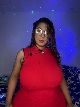 Snapshot of ALEXANDRA95 chatting on 02-16-25, 03:47 ALEXANDRA95 online show from 02-16-25, 03:47
