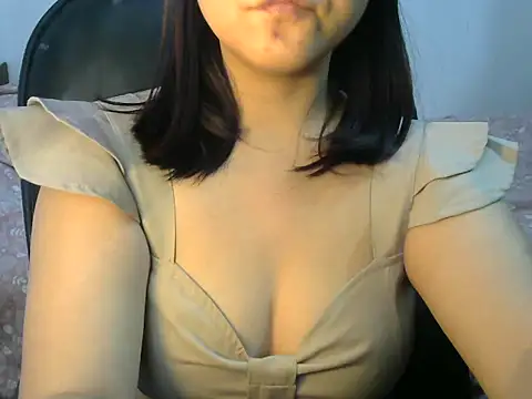 Snapshot of shutup_ chatting on 02-02-25, 06:26 shutup online show from 02-02-25, 06:26