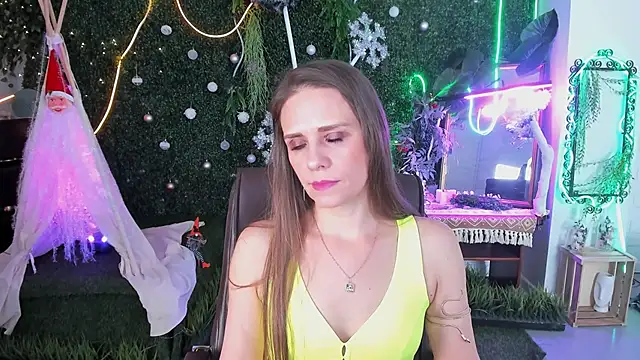 EmiliaBedy online show from 01-10-26, 05:20