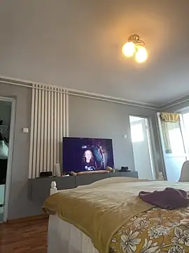 bunnythetailor online show from 01-31-25, 01:34