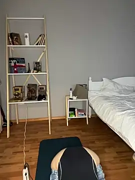 bunnythetailor online show from 02-14-25, 11:09