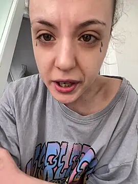 bunnythetailor online show from 02-20-25, 12:25