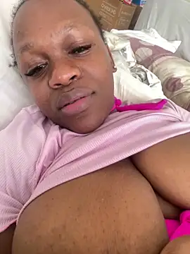 Boneca25 online show from 03-02-25, 09:21