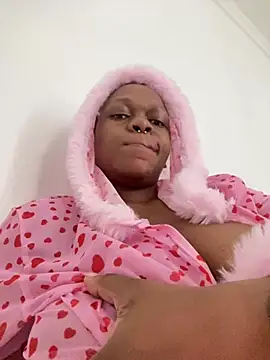 Snapshot of Boneca25 chatting on 02-16-26, 09:38 Boneca25 online show from 02-16-26, 09:38