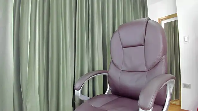 Tombarden online show from 03-18-25, 06:59