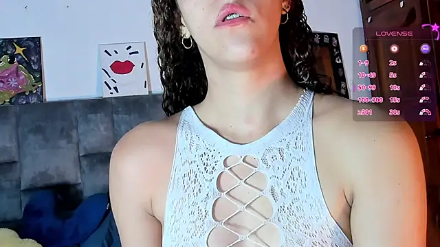 Isangel  online show from 11-08-25, 01:50