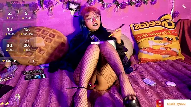 Sharkyu1 online show from 01-13-26, 04:18