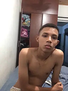 Alvarozzxv online show from 01-26-25, 03:17